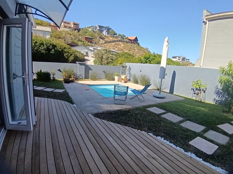 To Let 3 Bedroom Property for Rent in Cola Beach Western Cape